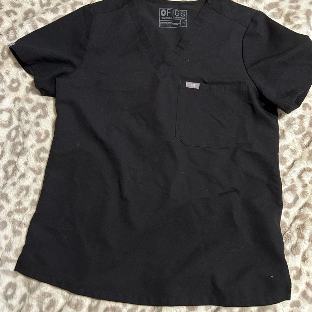 FigsBlack Short Sleeve scrub top